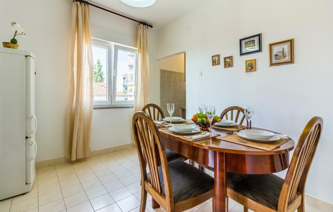 Pula Apartment Exterior photo